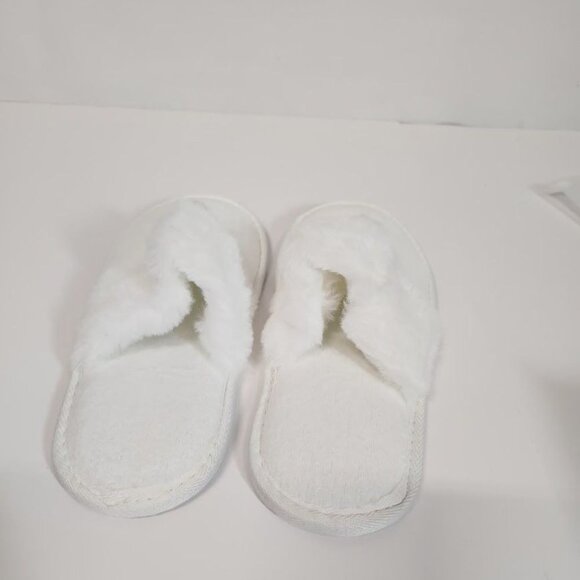 Miss to Mrs. Bride to Be‎ Spa Slippers in White - One Size Fits Most - Picture 3 of 8